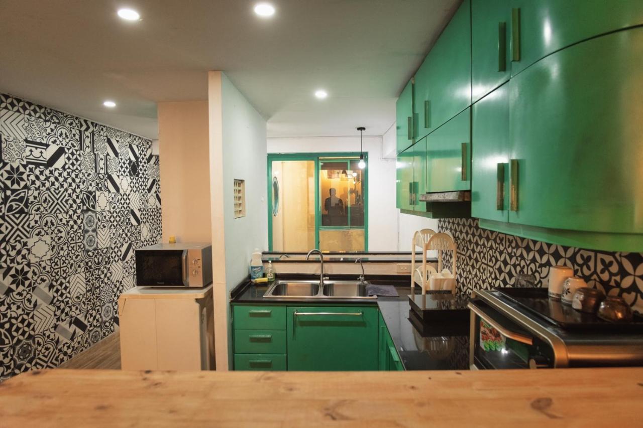 Entire French house with 4 bedrooms in Hanoi downtown Buitenkant foto
